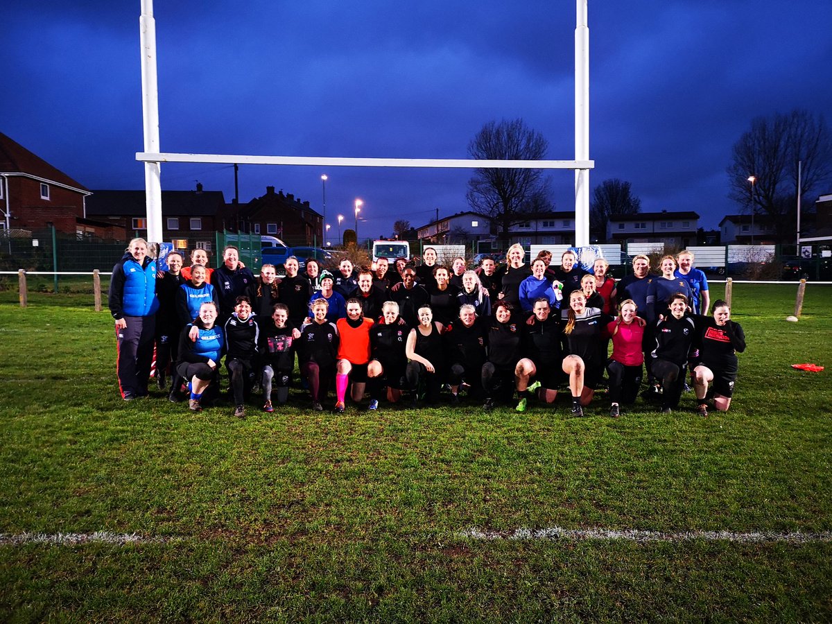 Timmytammy8's tweet photo. Huge thank you to @vulcans1896RFC for supporting my fundraising for @charityspoon and the #lmaxexchange #everestrugby challenge. We had over 40 women,some having their first try of contact rugby, from clubs across the area. Thank you all 😀#rugbyfamily #womensrugby https://t.co/EV18thCFHA