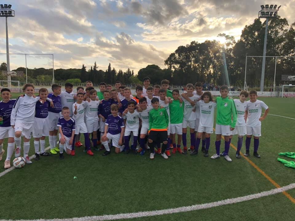 Games over a massive thank you to San Roque football club for their hospitality a great experience for both the players and parents.

#EvoSoccer
#EvoBetisTour