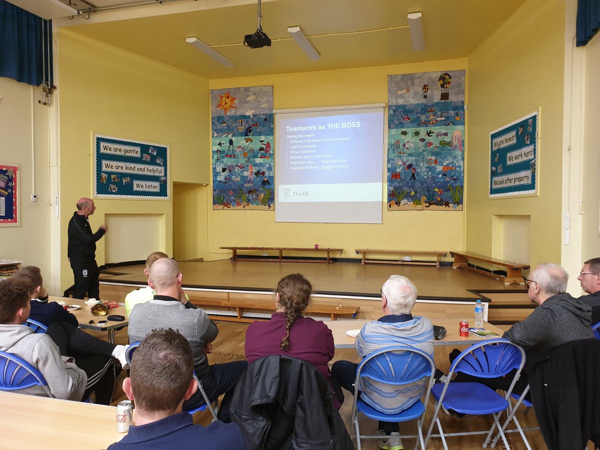 BrightonRA's tweet photo. Great evening, with thanks to Dave Phillips. Session on Teamwork, causing debate, discussion, learning and a good laugh in places. Great evening as always with some key messages. Thanks to everyone who attended, another good evening. #BrightonRA #developingreferees https://t.co/W28t9eC8pd