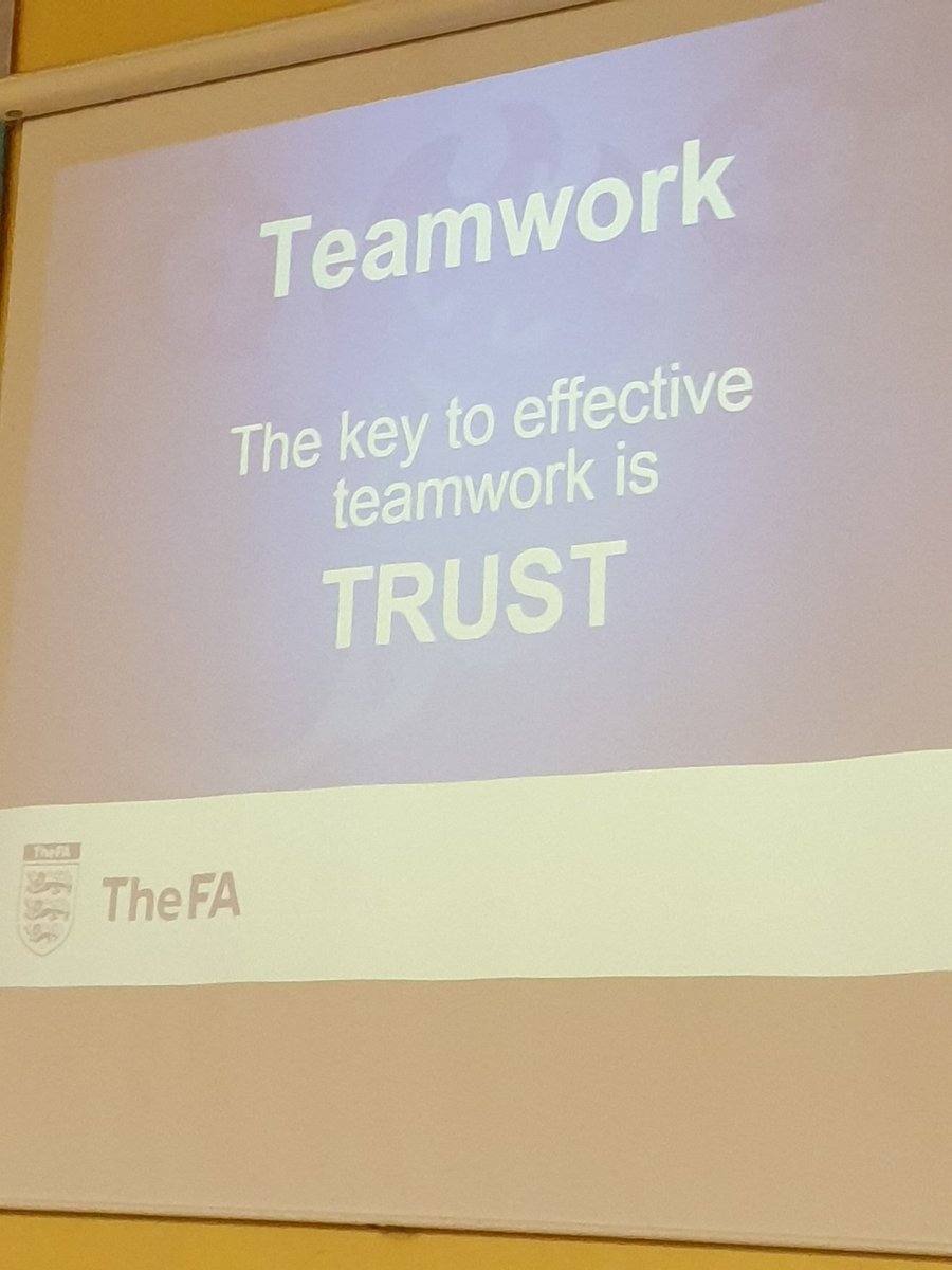 BrightonRA's tweet photo. Great evening, with thanks to Dave Phillips. Session on Teamwork, causing debate, discussion, learning and a good laugh in places. Great evening as always with some key messages. Thanks to everyone who attended, another good evening. #BrightonRA #developingreferees https://t.co/W28t9eC8pd