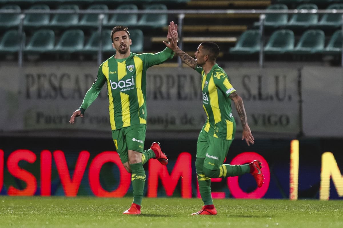 ptjornal's tweet photo. Tondela vira resultado com Portimonense e abandona zona de descida - https://t.co/MR6BqQ0Fet https://t.co/wWbJGTcZv1