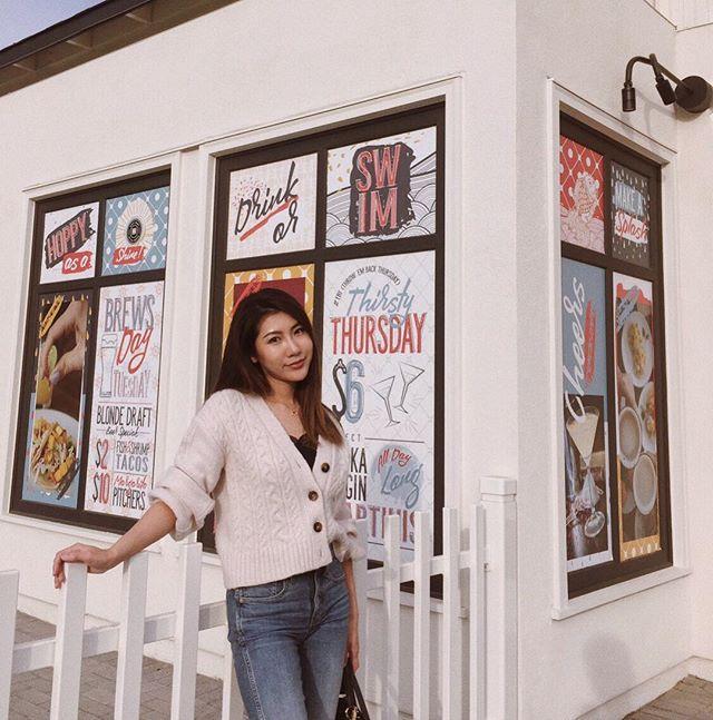 chillwithchloe's tweet photo. Stopped by the whole new shopping center in Del Mar. @onepaseo 
#onepaseo #delmar #sandiego #sandiegofun #chloetootd #asos #madewell #style #wiw #whatiwore #potd #streetstyle #zara #ootd #fashion https://t.co/Ym9rxYJe8D https://t.co/L0PN9y9F7C