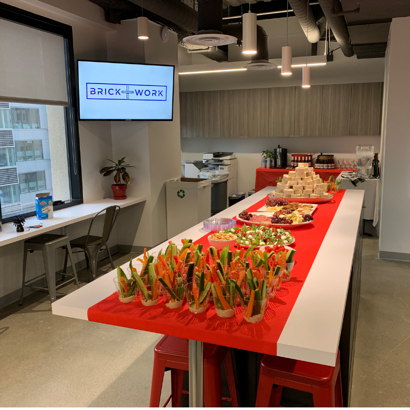 BrickWorkBuild's tweet image. Great turnout for our first networking mixer last week. We'll be having another one in May. If you are in the Downtown LA area please join us! DM for info. #brickworkLA #realestatedevelopment #tech #entitlements #commercialrealestate #losangeles