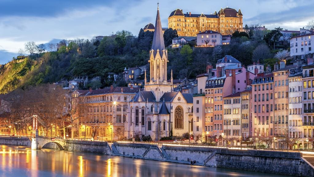 TeganMH's tweet image. This week on Rue Lamarck we visit Montpellier, Lyon, Saint Malo &amp;amp; “the most beautiful town in France”. Also I chat with a very special guest who's changing breakfasts in Australia...
itunes.apple.com/au/podcast/rue…