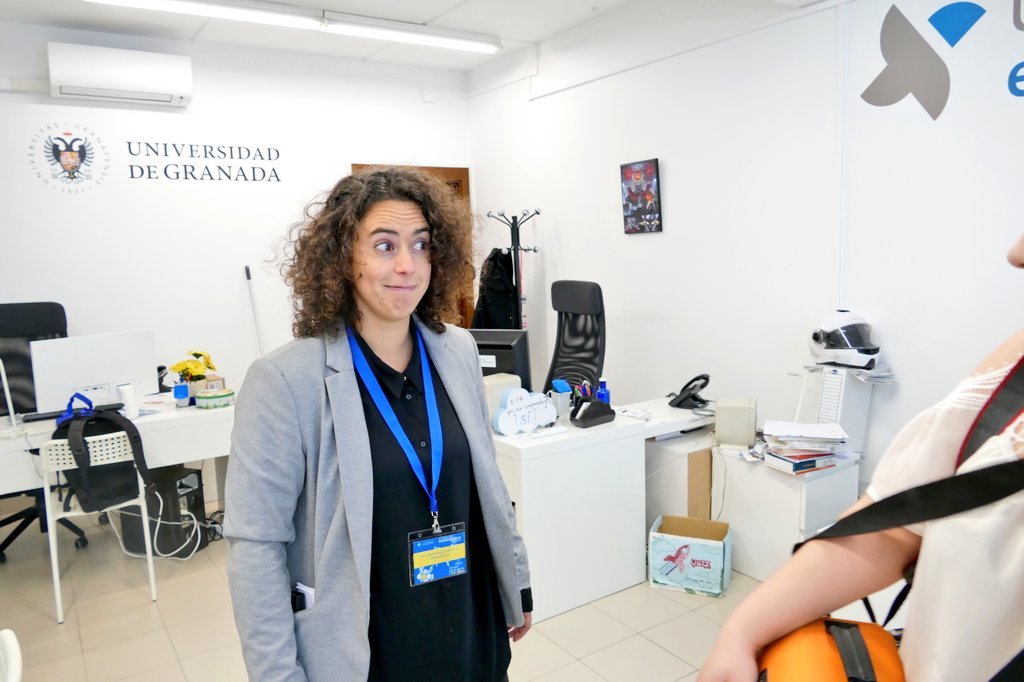 UGRemprendedora's tweet photo. 🙋🏻♂️Aquí os dejamos unas fotos del equipo de ugremprendedora durante el foro de emprendimiento. 👏👏👏Darles las gracias @Aisromar @SaraAlonsoQ @fuenmar @fj_melero @irenezlo @alejandrorj6 a Jorge y Daniel que sin ellos nada de esto habría sido posible.
#UGRtransforma https://t.co/uYtIQ6yrKW