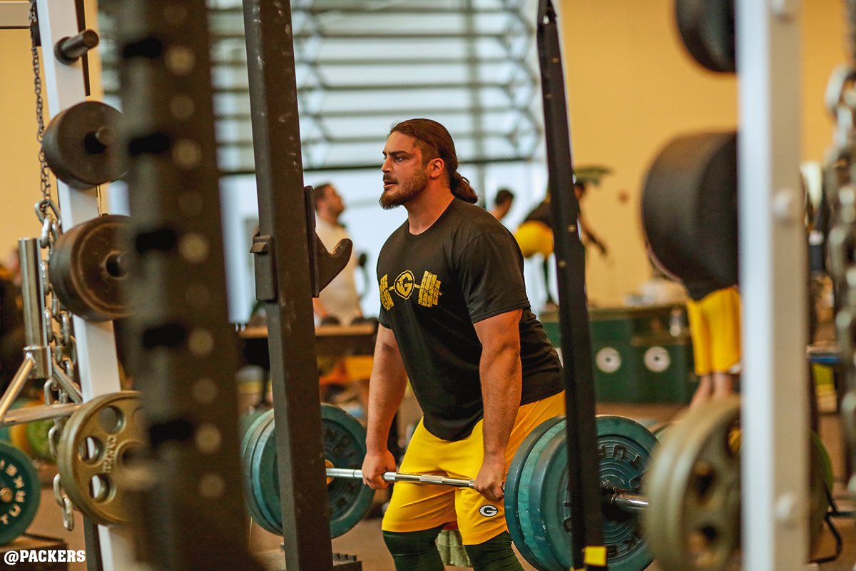 packers's tweet photo. 🏋 #MondayMotivation 

📸: https://t.co/uFyQru61LB

#GoPackGo https://t.co/CN3T4jEePp
