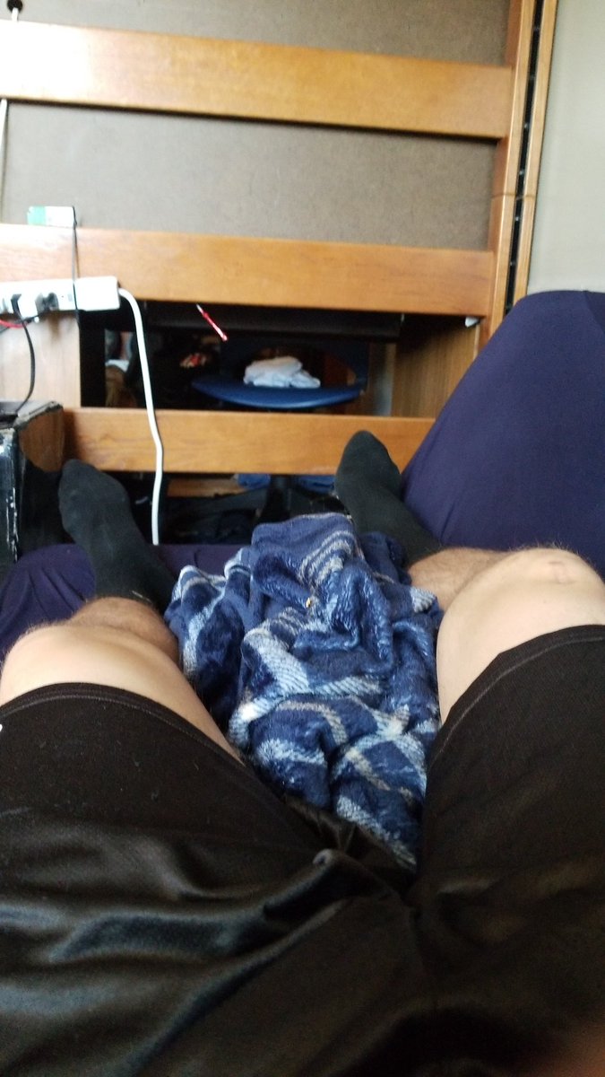 roh_josh33's tweet photo. Took a good nap in place of bio class today @UNKBiol106  #TwiggMeeting https://t.co/9QNxIc6fVV
