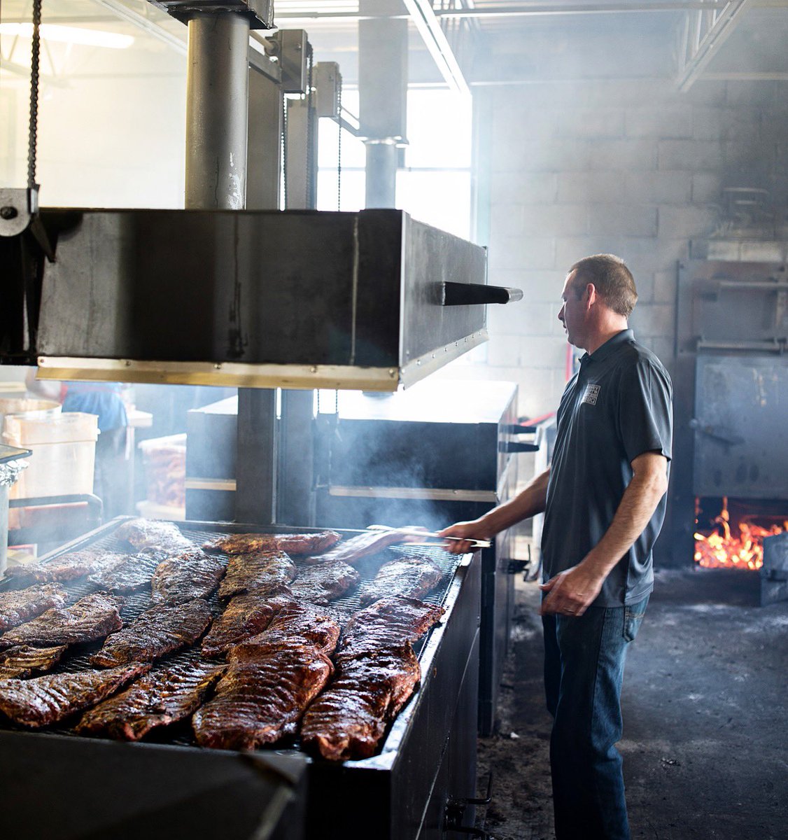 We’ve got all the Ribs and Wings you need tonight for the game! ☄️Grab some To Go or come watch with us! 🏀🏀

#ncaatournament #ncaa #nationalchampionship #marchmadness #basketball #charleston #chsfood #bham #bhamfood #chsfoodie #holycityeats