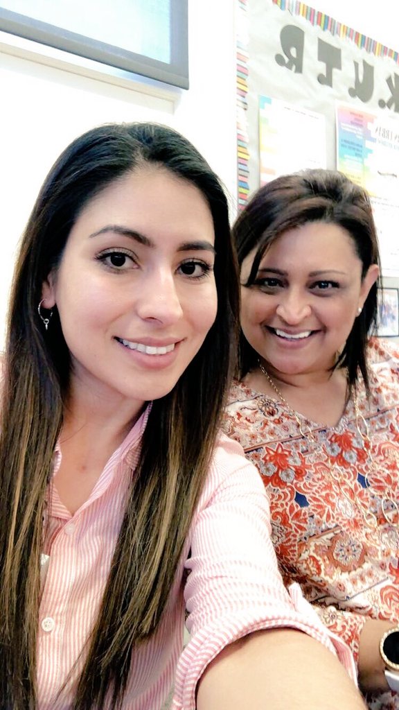 litteacherbcsd's tweet photo. Meet a Mentor at our FINAL mentor meeting of the year!  @ntsBCSD @BeaUrenda @StiernSharks @Sierra_BCSD https://t.co/P9hVCu3kyE