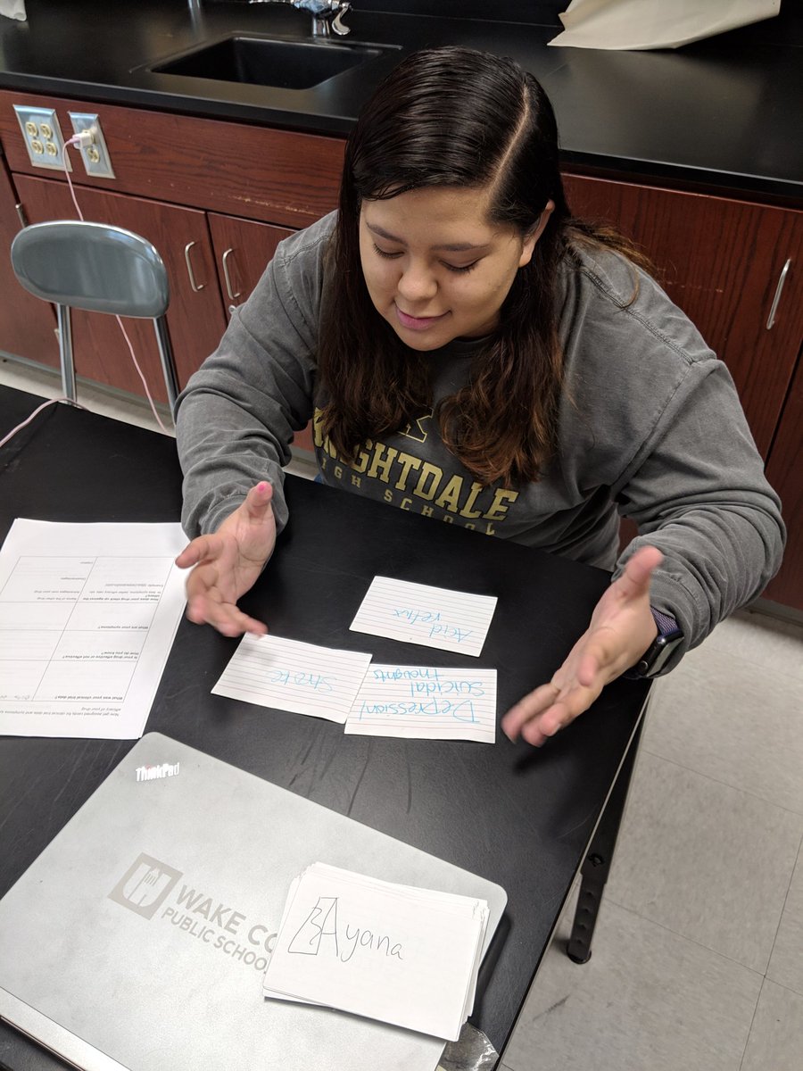 The100thMsBrown's tweet photo. Successful design your own drug activity! Analyzing data is fun until you get stuck with cirrhosis of liver as your symptoms. Next onto @UCBUSA coming to check us out! @Mr_Whisler @KnightdaleHS https://t.co/Yb1FVv3NKb