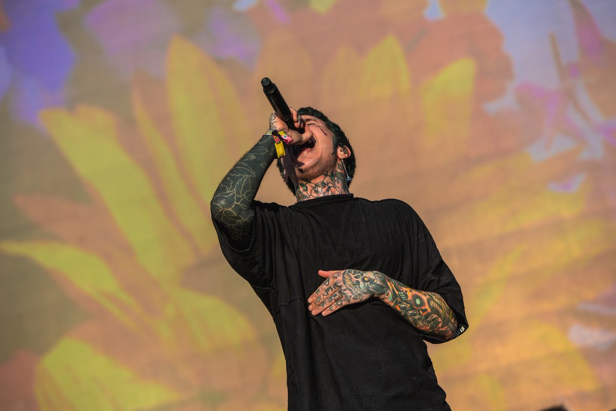 lollapaloozaar's tweet photo. 🔥 @bmthofficial en el #MainStage1 🔥
Uno de los shows más intensos del #LollaAR 🤘 https://t.co/oNovsS5v2j