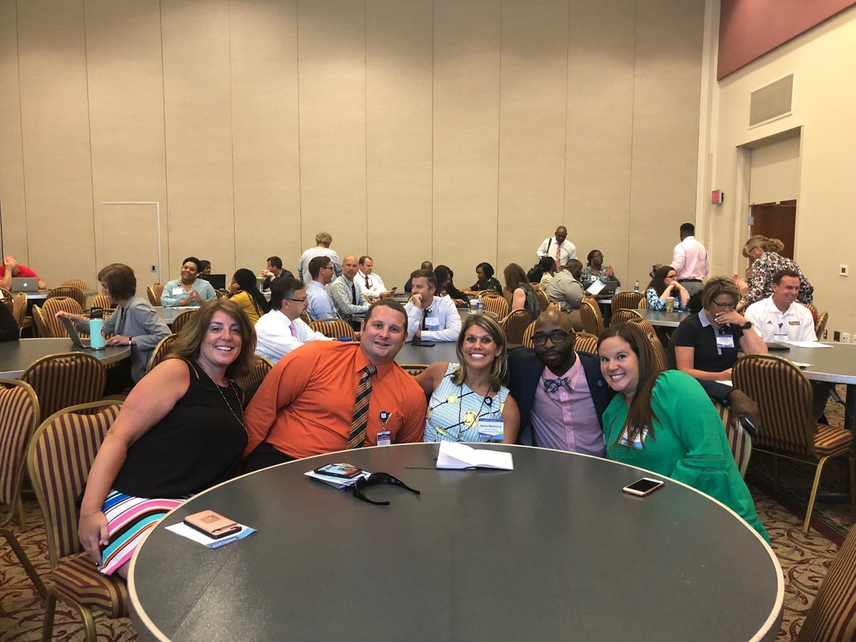 addys_dad's tweet photo. 🎉Special S/O to all the amazing APs (Past &amp; Present) that have made #APPLN7 so 🍀! It is a pleasure to learn &amp; grow with you! Happy #APWEEK19 to you all! https://t.co/ywaAxWuLoL