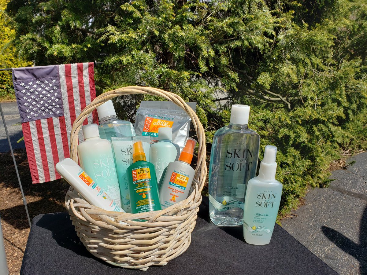 BethPFD's tweet image. It's that time of the year again!! The weather is warmer and the bugs are out in full force!! I have Skin so Soft in stock and in sale too!!

Email me at bethsavon13@optonline.net if interested #skinsosoftrules