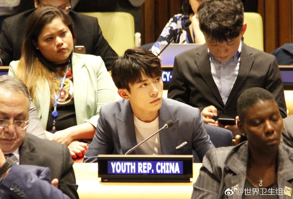 TrendingWeibo's tweet photo. Yesterday, #YiYangQianXi attended the @UN ECOSOC Youth Forum at the United Nations Headquarters in New York! 👍

#JacksonYee #易烊千玺 https://t.co/GGPzzDS80a