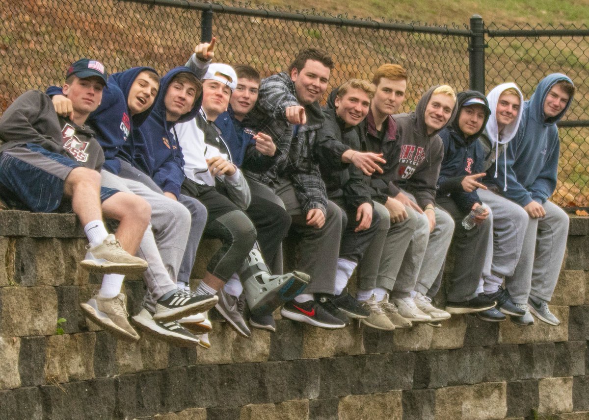 sru89's tweet image. #LaxBros #BeforePractice