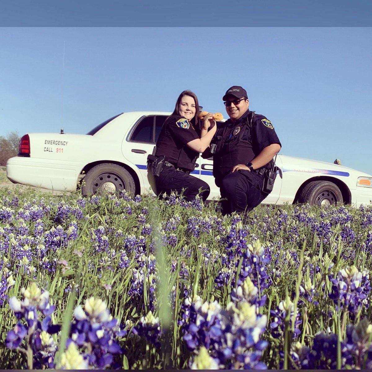 MakaylahMorris's tweet photo. “Felt cute, might arrest you later.”
#BacktheBLUEbonnet challenge.
Officer Olalde and Officer Morris.
#ColemanPD. https://t.co/SMLqnXOe0c