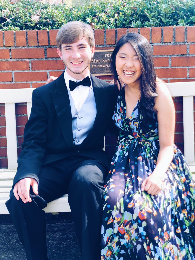 PCADPi's tweet image. the boys are back in town for formal szn #blackdiamond19 ✨💎💗