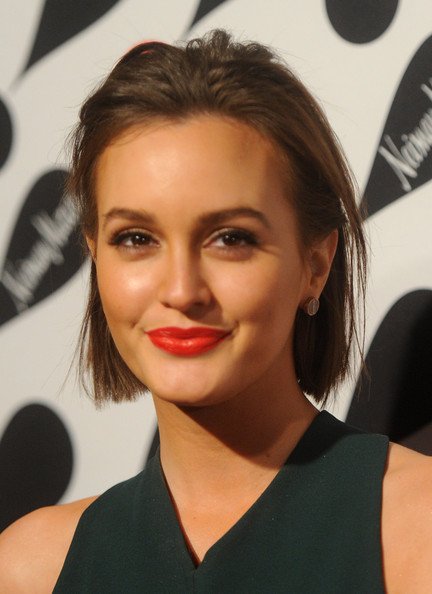 I look up to my mom. She\s a beautiful woman. Leighton Meester
Happy Birthday Beautiful Mam 