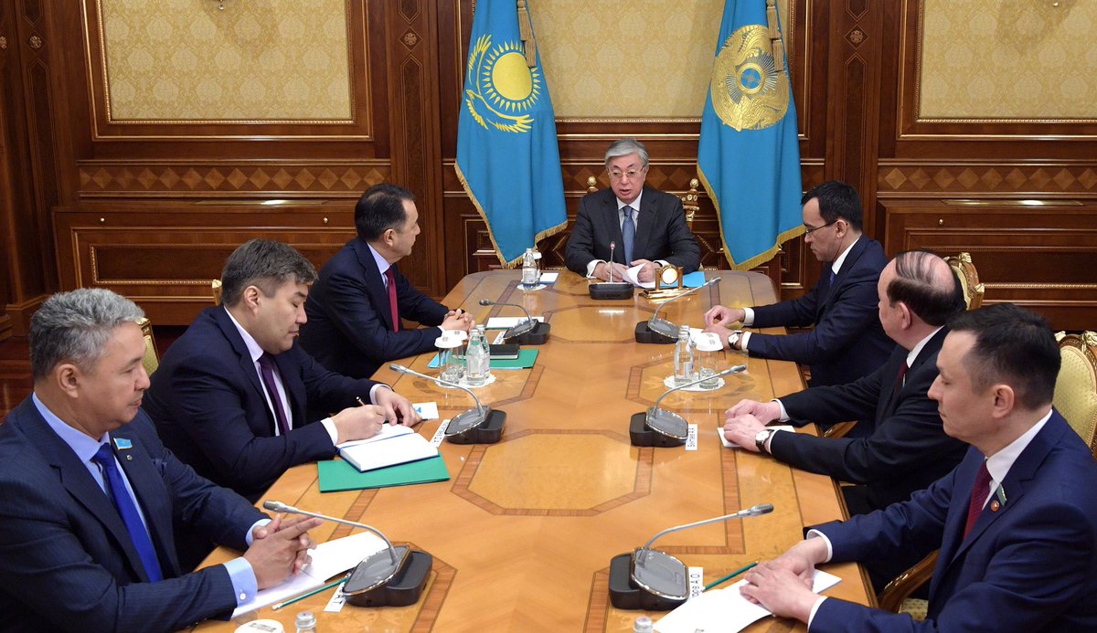 MaximSpotkay's tweet photo. Президент Токаев принял первого заместителя Председателя партии «Nur Otan» Маулена Ашимбаева @Ashimbayev и руководителей других политических партий. Обсудили «актуальные вопросы общественно-политической повестки». https://t.co/ZCLsRrQ9N0