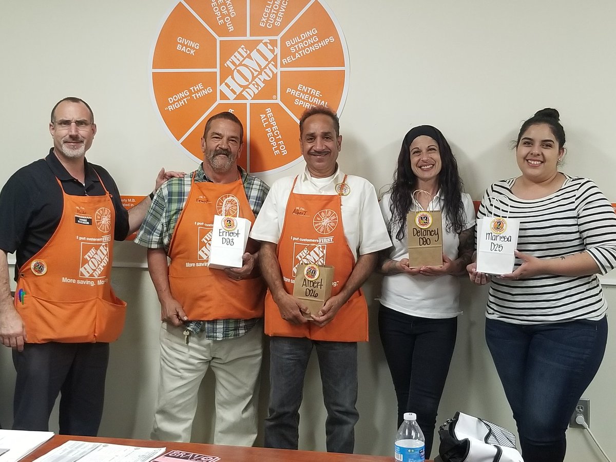 JenniferHD0486's tweet image. Congratulations to Marissa with 2 years, Ernest with 3 years, Delaney with 13 years of amazing service.... drum roll please..... Albert was the big winner with 30 years with the depot. #D60StrongAndProud @micah0486