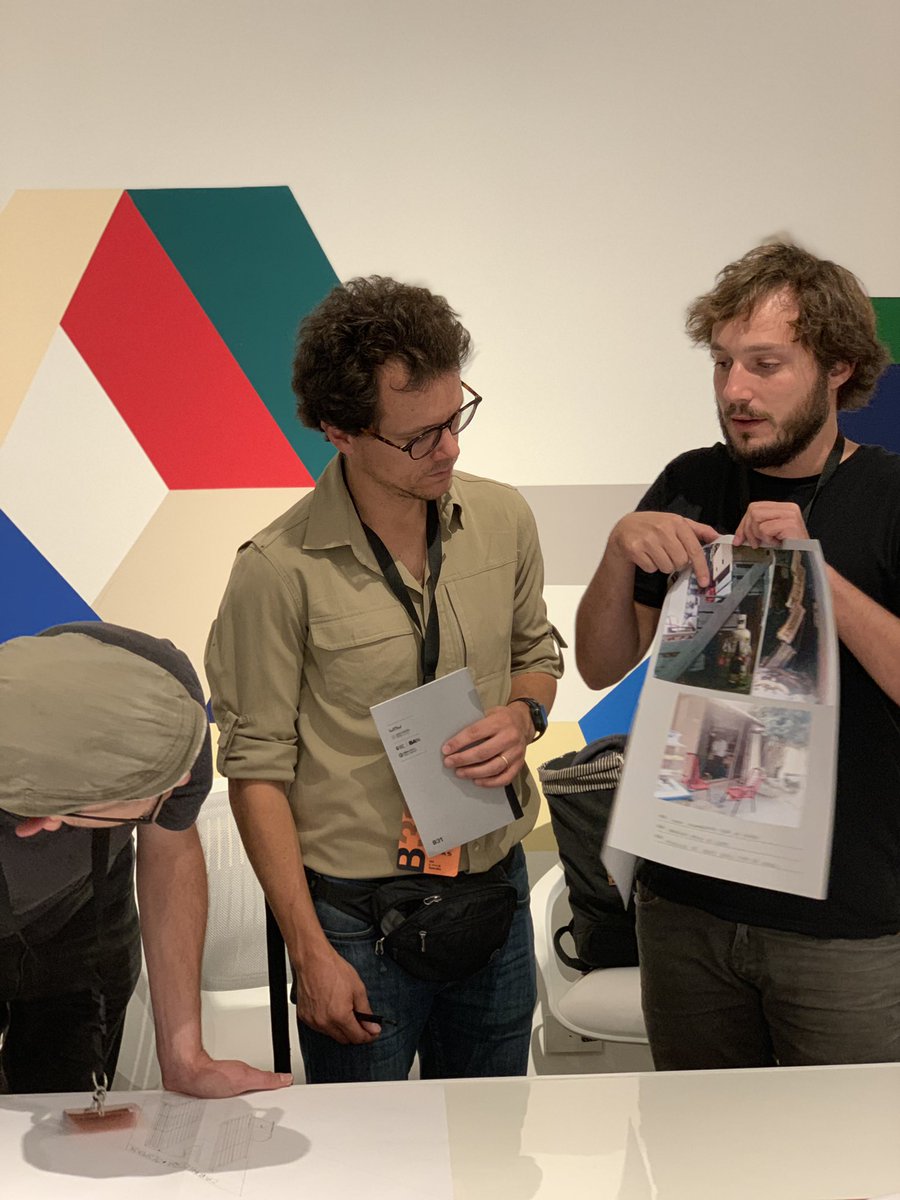 DÍA 1 Diagnosticó proyectual: Hoy los integrantes del “Workshop Internacional B31” conocieron a los 6 vecinos, que expertos, son los que mejor saben lo bueno y lo que quiere mejora en sus viviendas y comercios. #LaboratorioB31 #baintegracion <a href="/basecisyu/">BA SECISYU</a> <a href="/lab_uai/">Design Lab UAI</a> @BID_Ciudades