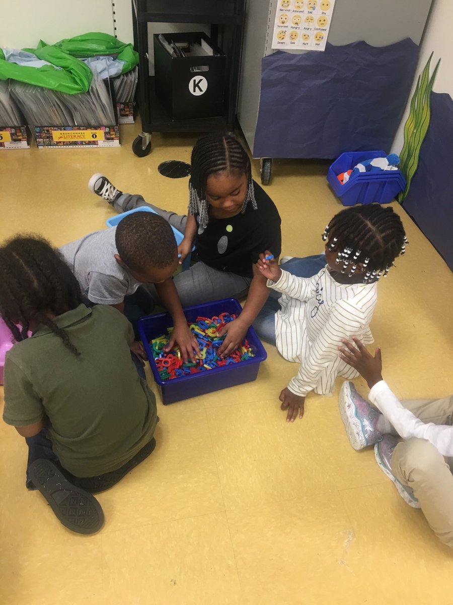 klancastergay's tweet photo. #handsonlearning #Worksheetless @overby_sheppard #LetsGrow https://t.co/oEfAQqoKZE
