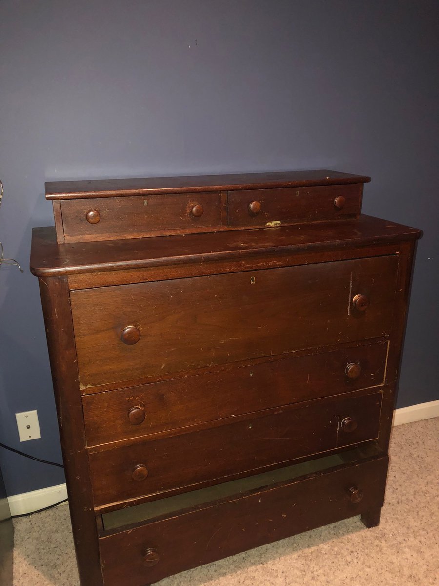 For sale. Captains chest $300