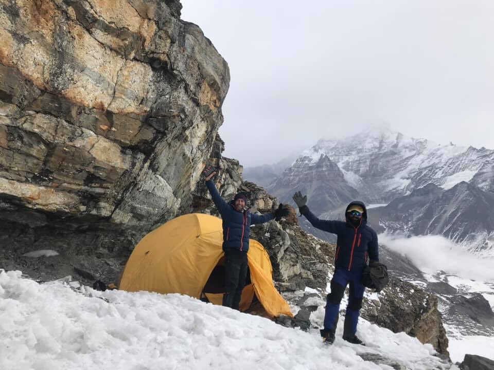 21,247 ft summit #MeraPeak Air is a little thin up here. But spririts are night 🙌🏾🇺🇸🇳🇵🇵🇰#
#Climb4Humanity 2019