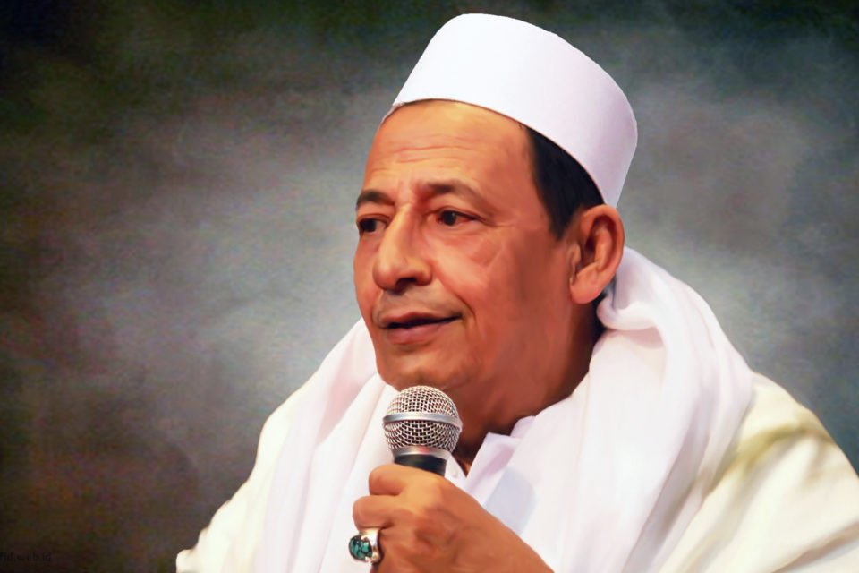 islamindonesia1's tweet photo. Habib Lutfi: Tasawuf Berperan Penting Dalam Menciptakan Perdamaian Dunia - https://t.co/2tIhsE94Qu https://t.co/QvL3q7TyCl