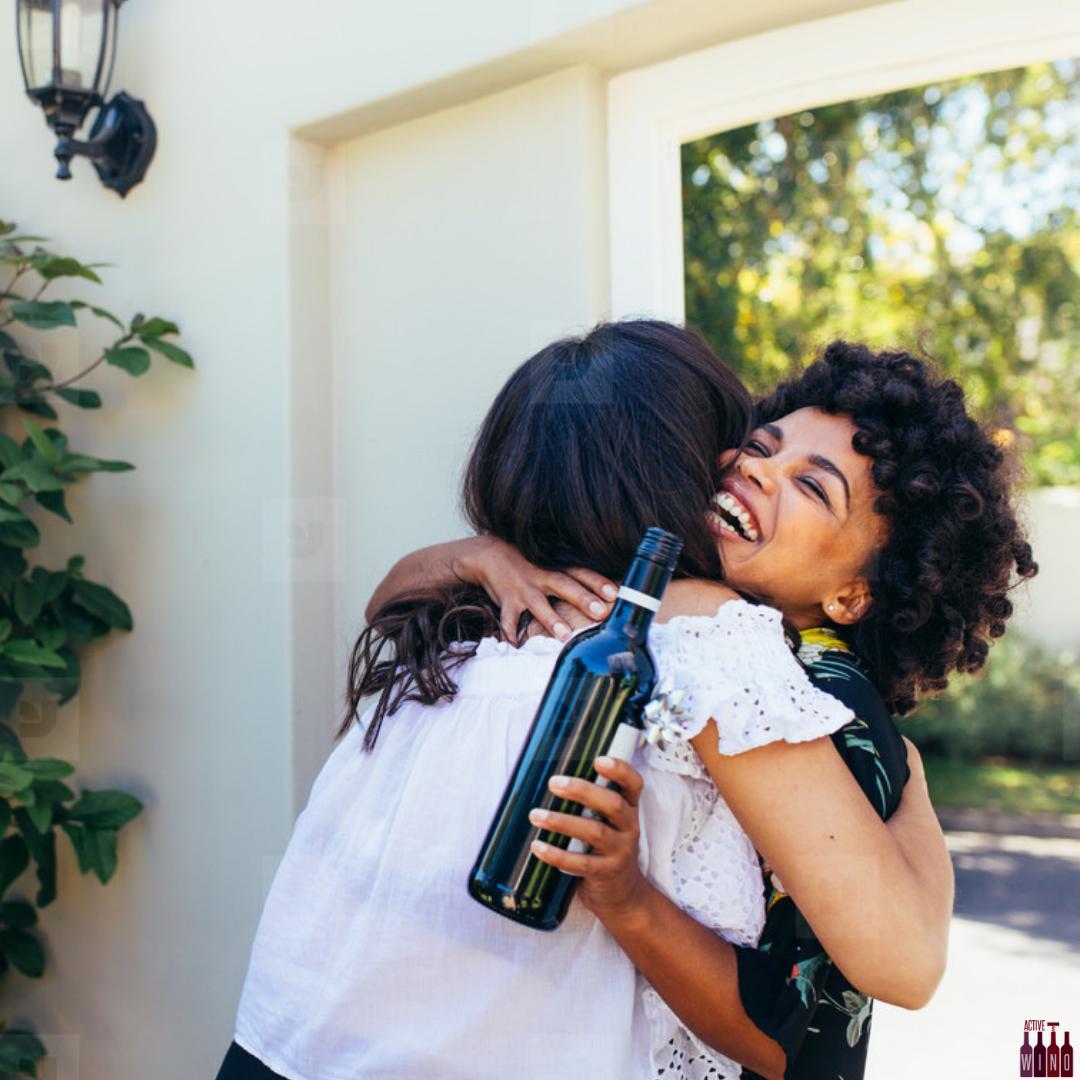 ActiveWino's tweet photo. Nothing better than a good friend...except a good friend who has #wine! 😛🍷 @DemiCassiani @onceuponawine_ @TalesoftheCork @MrScottEddy @always5star @amylieberfarb @winewankers @KellyMitchell @SteveKubota @Fiery01Red @CaraMiaSG @suziday123 @pietrosd @damewine  #mondayfunday #qotd https://t.co/GjqpH6CbnF