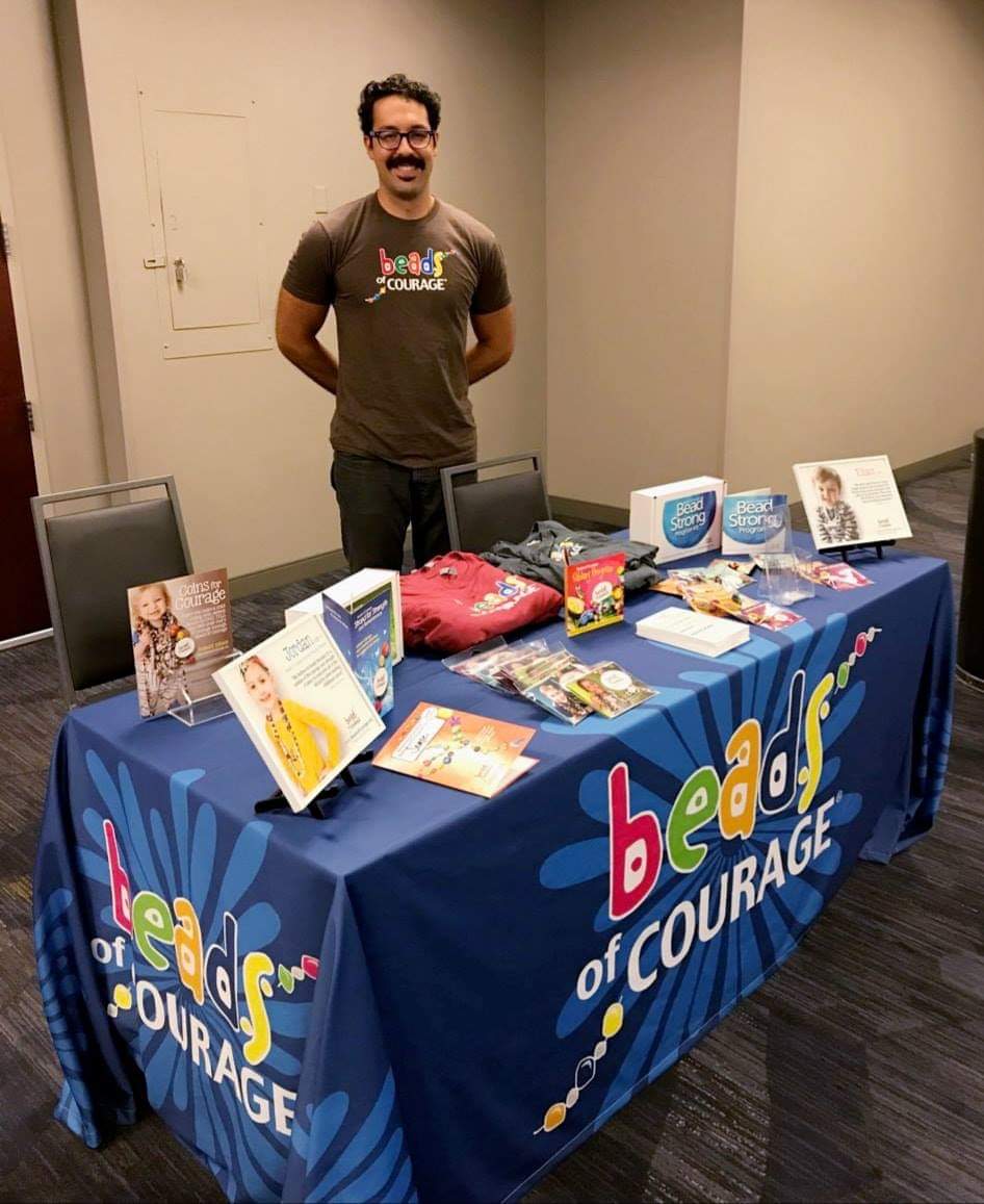 beadsofcourage's tweet photo. We're honored to be on site at the Association Of Pediatric Oncology Social Workers Annual Conference in Phoenix this week. If you're attending the conference, come say hello! #beadsofcourage #aposw https://t.co/DICgK7bW6G
