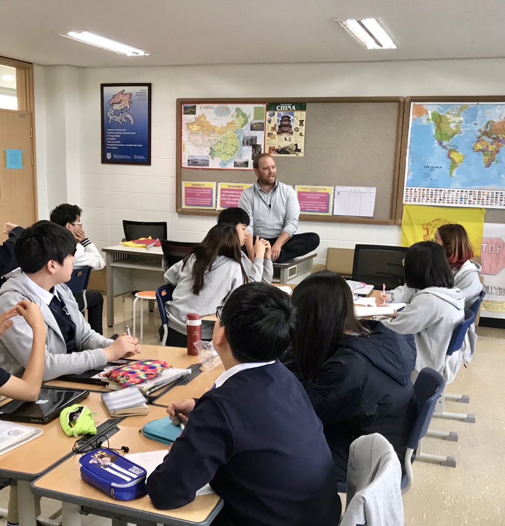 WhitneyLittle19's tweet image. #Learningwalks are powerful tools for coaches. I witnessed learning at its finest in classes today. From perspective drawings to Qin Dynasty reviews #KISJ teachers are keeping student learning at the heart of their practice. Thanks @CamlynnTafa for the motivation #EduroLearning