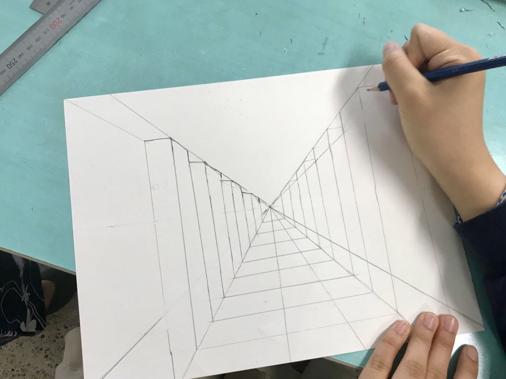 WhitneyLittle19's tweet image. #Learningwalks are powerful tools for coaches. I witnessed learning at its finest in classes today. From perspective drawings to Qin Dynasty reviews #KISJ teachers are keeping student learning at the heart of their practice. Thanks @CamlynnTafa for the motivation #EduroLearning