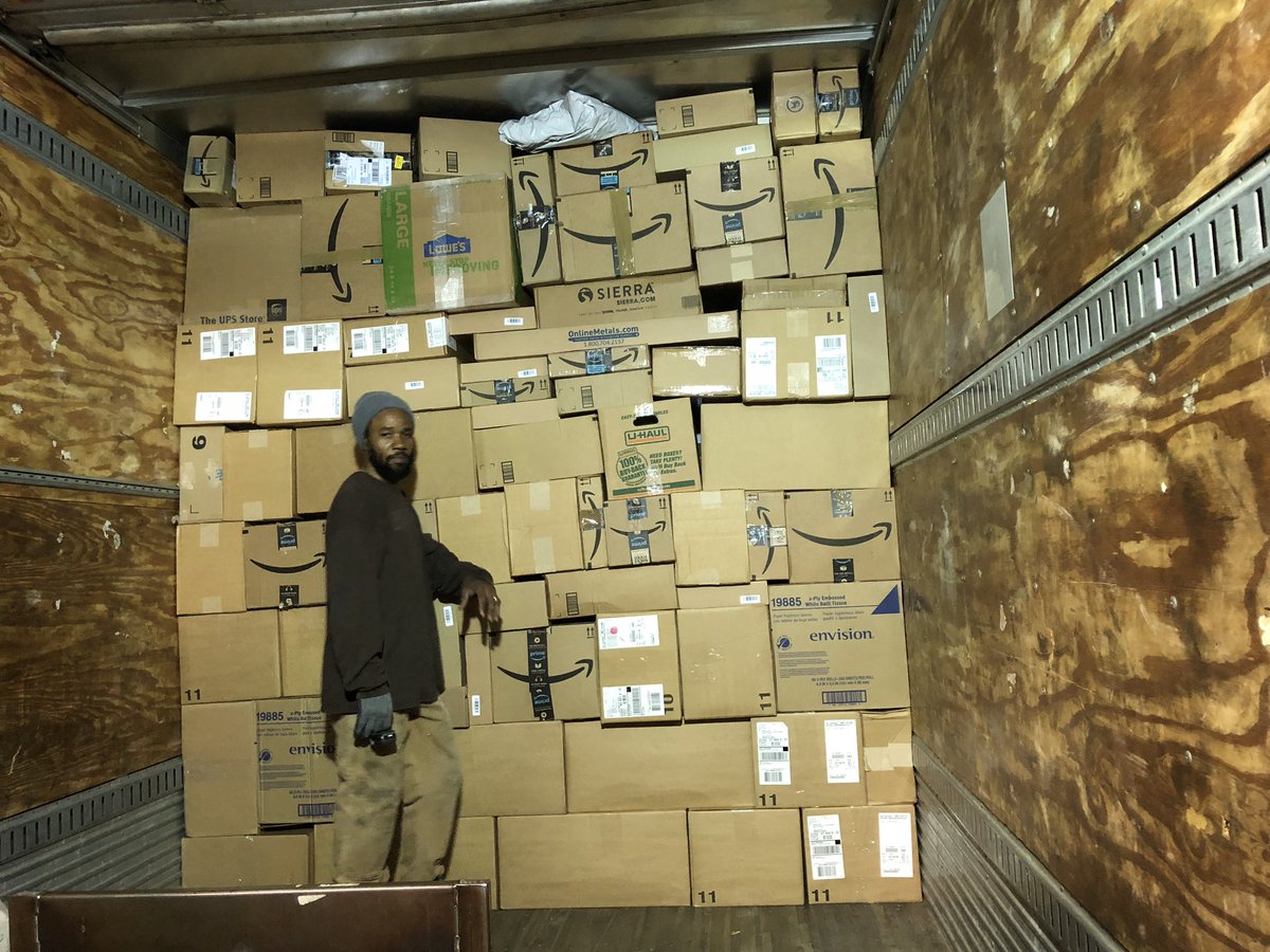 Donald demonstrating his load quality skills. Maximizing space. 👏🏼 👏🏼