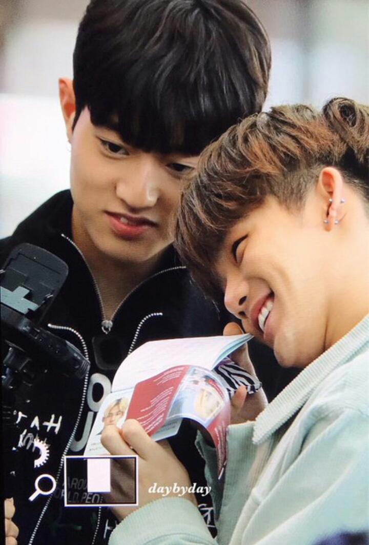 Uriharu_'s tweet photo. There is no treasure if there is no haruto and hyunsuk!!!

Ayo semuanya peluk ruto sama ucuk😭😭

#AlwaysWithHyunsuk #SKIESforHyunsuk #AlwaysWithHaruto https://t.co/eGYuZvqaFs