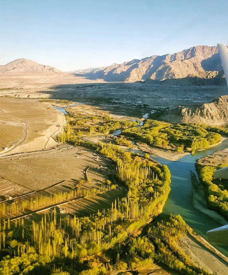 MaldivianHol's tweet photo. If you had the chance to visit Leh ladakh and explore the beautiful landscapes, would you go? With who?
Hereโs the chance. Book Leh Ladakh Packages with us!
๐ท by @architravelgrapher
#maldivianholidays #lehladakh #lehladakhdiaries #leh #lehadventures #miniescapes #packages https://t.co/tTXc1CjkcK