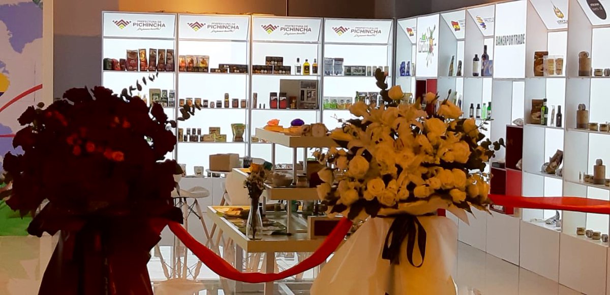 #BuenasNoticias ¡Pichincha ingresa al mercado Chino! 👏🏻
Gustavo Baroja, Prefecto de Pichincha, inauguró este lunes 08 de abril, el Showroom de la TIENDA PICHINCHA en Shanghai – China, como un desafío comercial de Pichincha en el mundo. #DejamosHuella