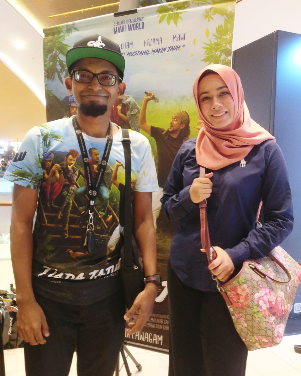 rafeeqarshavin's tweet photo. Terima kasih sebab sudi meluangkan masa semalam. Moga ketemu lagi π
#AmiraOthman #Sambil #IndahDiHati #Zayan #ZayanShare #ZayanSalamBros #ZayanFM #SahabatDuniaMawi #MawiWorld #TontonDanMenang #TolongBagiTajuk #TiadaTajuk #AplikasiMawiWorld #MWEntertainment #SupportLocalMovies https://t.co/PfBvmIz1RX