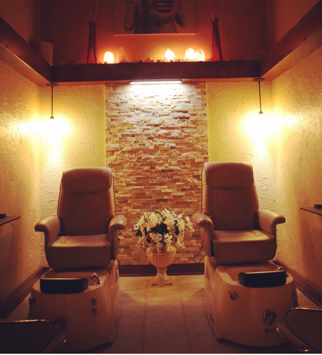 WellnessSpaWI's tweet photo. Tuesday openings for Nails!!!
9, 10, 1, 130, 2, 3, 5, 6, 7pm          Hot Stone Pedicure, Relaxation Pedicure, or Essential Pedicure! No matter what your feet need we have the perfect pedicure for you! 

Waxing, Facial, and Massage openings as well Tuesday!! 

715-341-3333 https://t.co/Ywj8h7ifd6