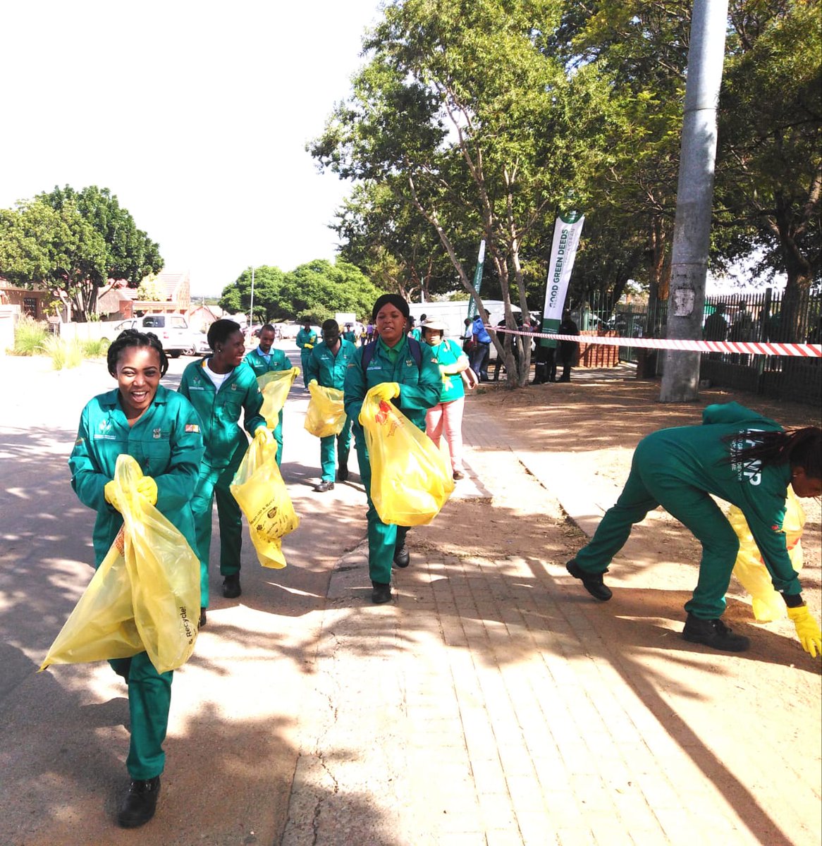 Environmentza tweet media