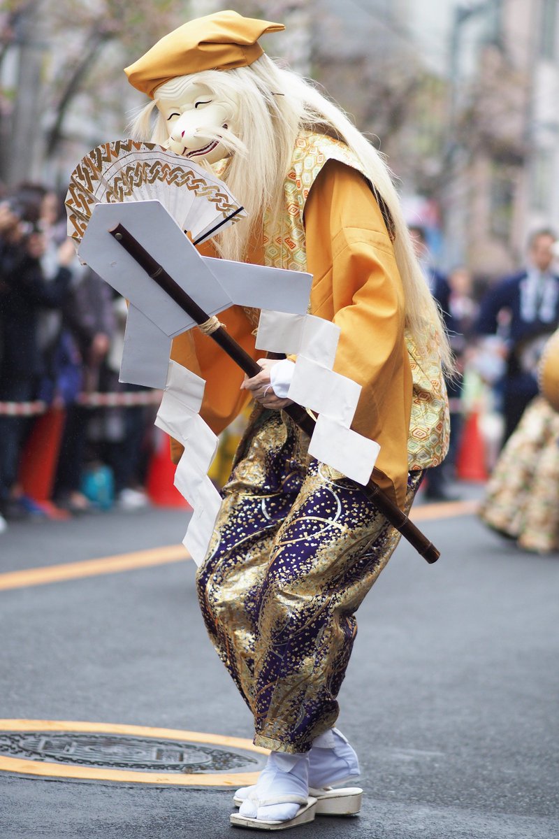 台東くん Pa Twitter 台東くん 浅草5丁目の 一葉桜 小松橋通り で4月13日に 一葉桜まつり が開催されるパゴッ 恒例の華やかな おいらん道中 に加え 小学生 幼稚園の吹奏楽 伝統の 吉原の狐舞 盛りだくさんパゴッ T Co To6lfftagt T Co