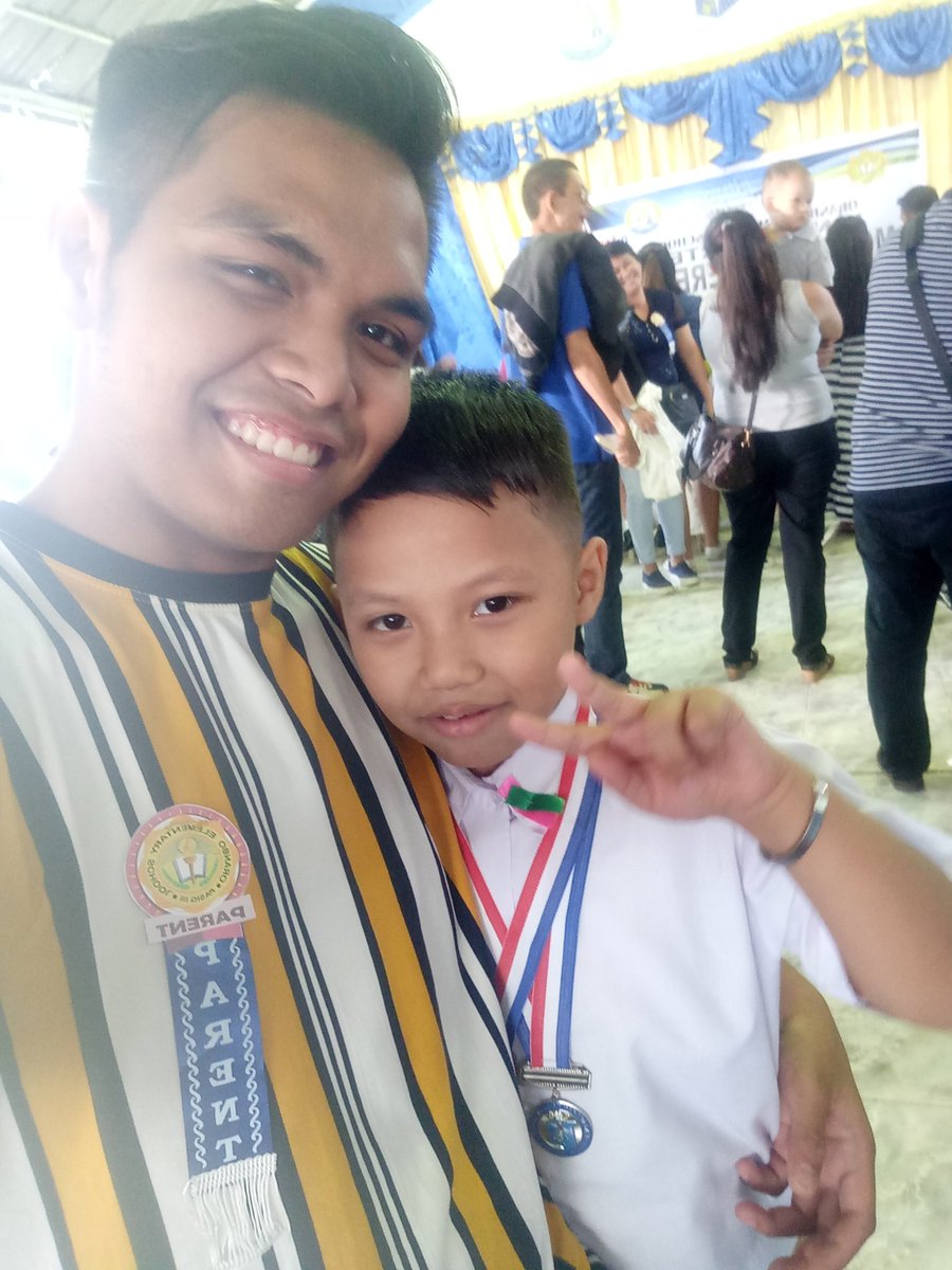 adamlambert_18's tweet photo. Late upload congrats my little nephews 😊 proud tito here sa darating na bagong chapter ng buhay mo good luck &amp; study hard...
#Top3overall
#BestReading&amp;Writting https://t.co/JEhg5sGUTX