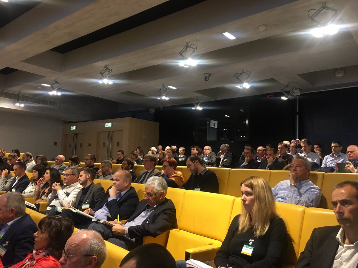 mag_vegetable's tweet photo. Hervé Mayoud et Patrick Simonnet, Intermarché captent l’auditoire du Forum Végétable 12 ! #forumvegetable #vegetable #vegetablien #bio #consommation #Paris #evenement #fruits #legumes #Intermarché https://t.co/iYcacXtsjD