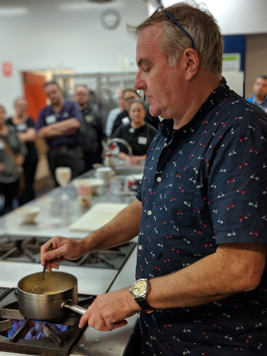 MorganPankhurst's tweet photo. The amazing Peter Morgan-Jones sharing tips for texture modified food. @pmorganjones @mbeerfoundation https://t.co/bOsieumWnF
