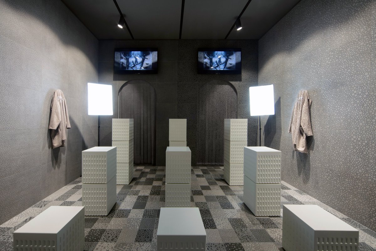 lea_cer's tweet image. The contemporary interiors are decorated with the organic nature of cement. This is #ZOOM, designed by @fabionovembre, the protagonist of #LeaCeramiche showroom for the edition of #Fuorisalone19. We are looking forward of meeting you in Via Durini @KartellOfficial @fuorisalone