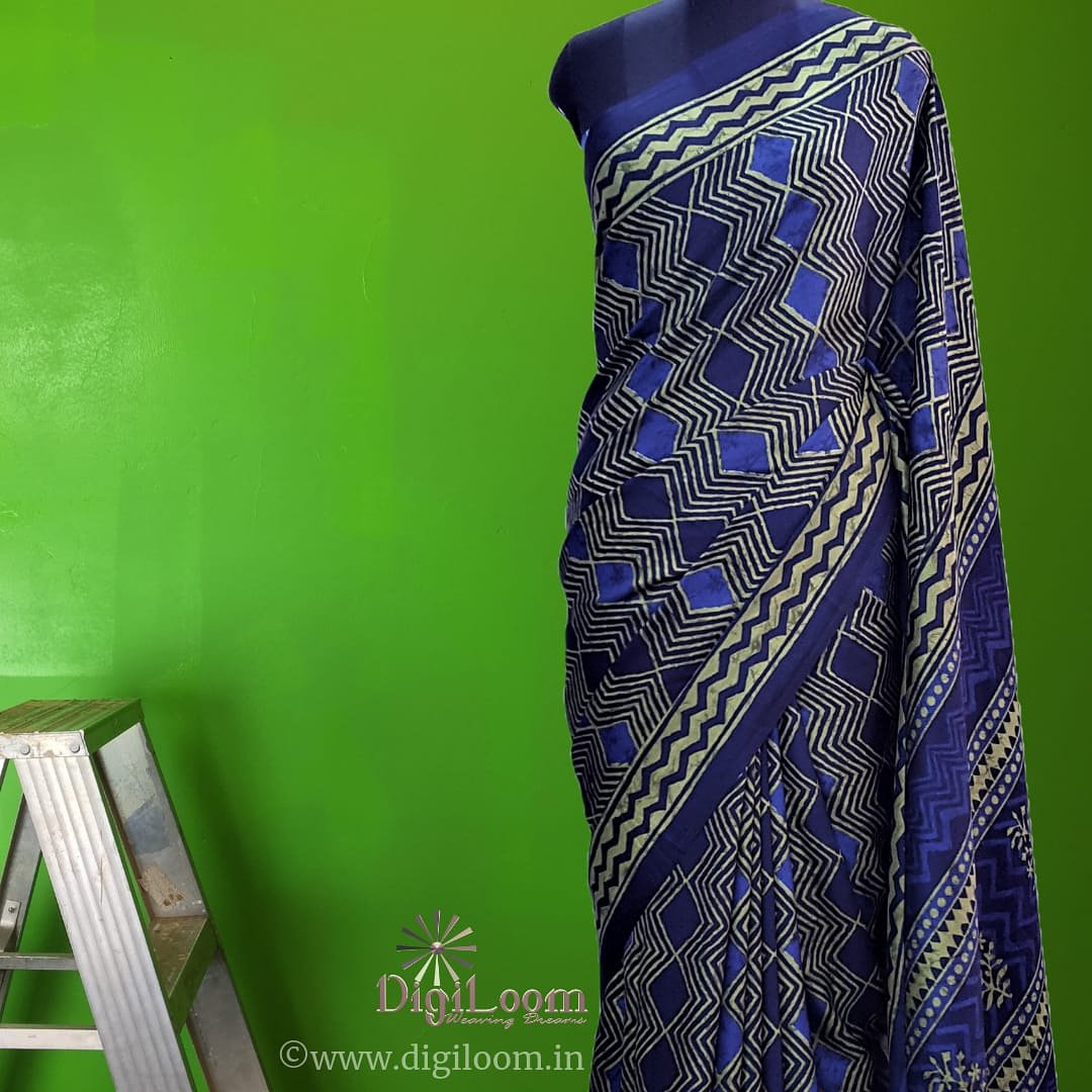 #Summer2019 trend for India:
#HandloomSarees are the new #LBD.. A must have for women..