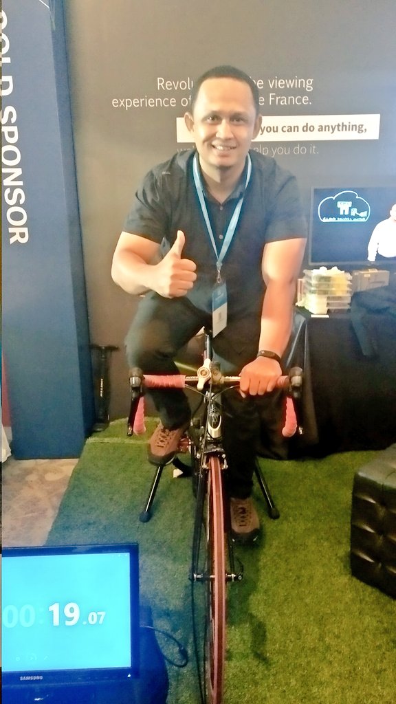 <a href="/Cisco_ID/">Cisco Indonesia</a> Biar sehat sepedahan dulu #CiscoConnectID di booth <a href="/DimensionData/">DD</a>