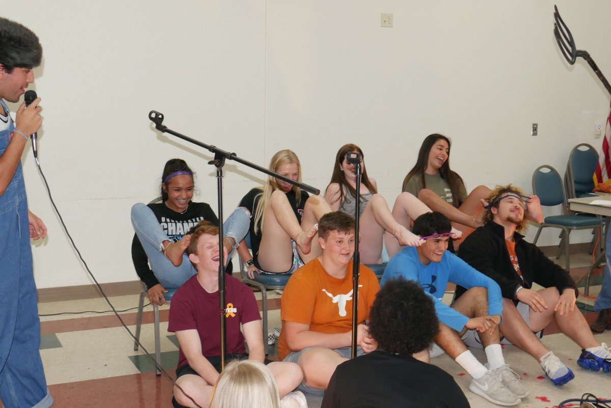 RoundRockYL's tweet photo. thanks for hanging out with us tonight!! pics are up! https://t.co/hBrVnnsLam