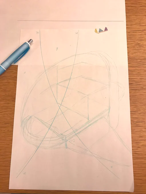 宇宙船の絵の工程です
コピー紙に青シャーペンでラフ描いたら上に紙足して水平線とってパース定規でR曲線→アタリ→下書き→トレスしてミリペンで線画→クリスタで着色 