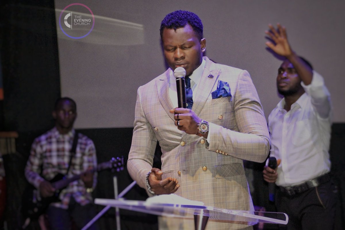 shelldongodwin's tweet photo. Taking out time to wish my Pastor @RuncieMike a happy birthday...as he grows in grace and knowledge of God. I love and celebrate you. @Evening_Church https://t.co/pNBr8rM3z5
